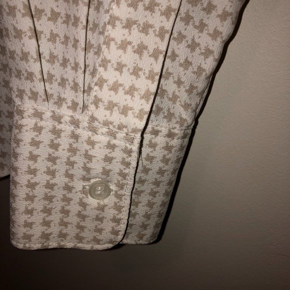 H&M Crepe Houndstooth Blouse Taupe Size 6 - Picture 8 of 8